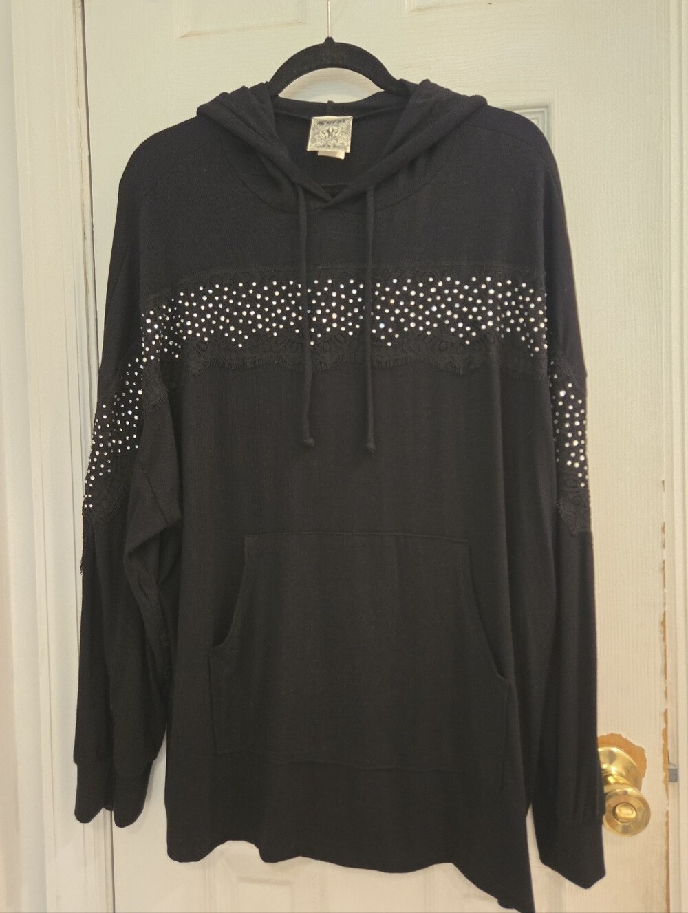 Vocal NWOT Womens Black Hoodie With Rhinestone Embellishment Large
